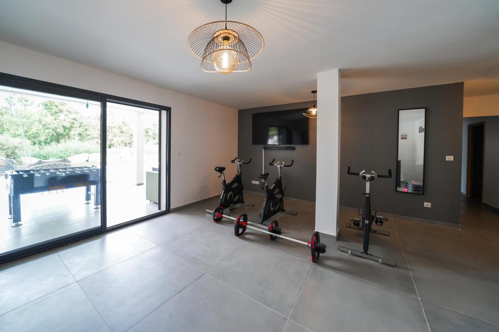 Tres Belle Villa A Ghisonaccia Avec Piscine Chauffee エクステリア 写真